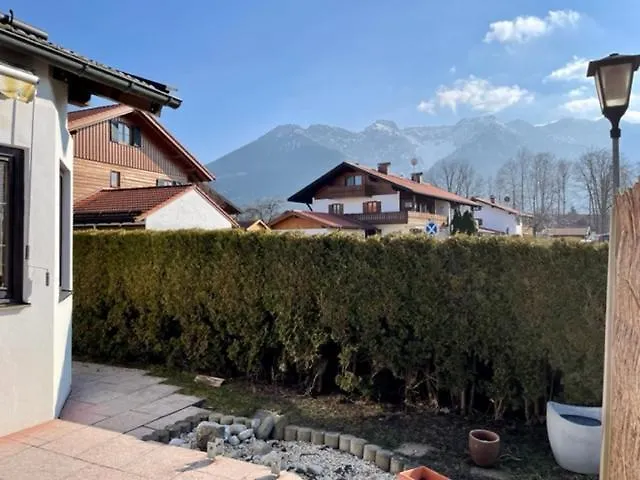 Kleines Haeuschen Mit Bergblick Διαμέρισμα *